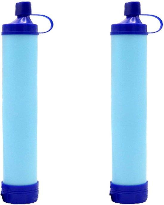 Blauw mini-waterzuiveringssysteem voor wandelen, kamperen en noodsituaties