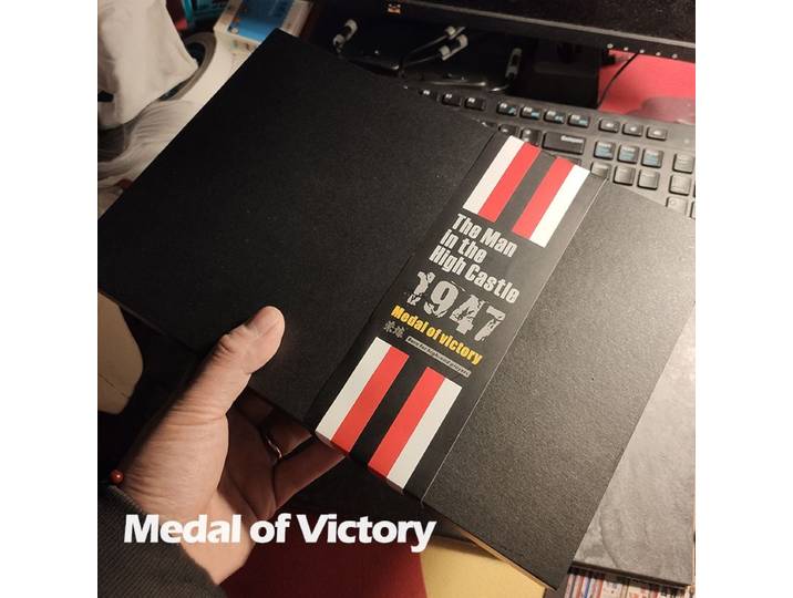 Insigne en métal de médaille Cross Victory avec boîte à collectionner