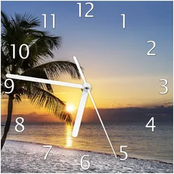 Wallario Uhr 30 x 30 cm, weiße Zeiger Palme am Strand - Sonnenuntergang über dem Meer