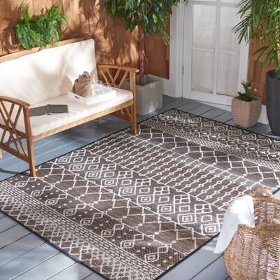 SAFAVIEH Havana Irmgarda Geometric Indoor/ Outdoor Waterproof Rug
