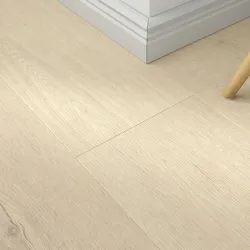 Klick-Vinyl Villa bianco – inkl. Dämmung & Fußleisten