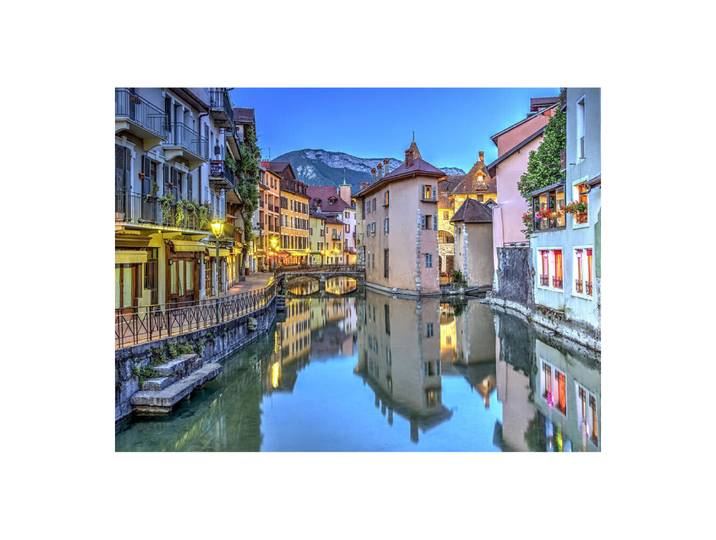 Ag Art - Annecy\, Haute-savoie\, France\, Photo Murale Intissée\, 360x270 Cm\, 4 Parts