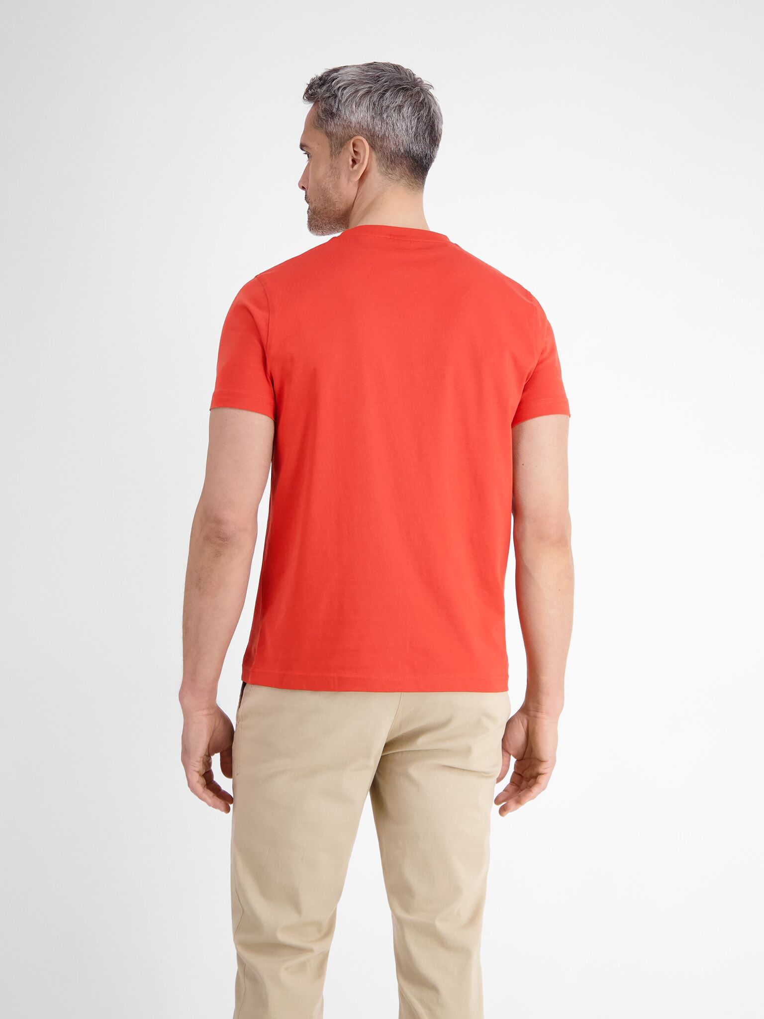 Rundhalsshirt LERROS, Herren, Gr. S, rot (scandinavian rot), Single Jersey, Obermaterial: 100% Baumwolle, unifarben, regular fit taillenbedeckt, Rundhals, Shirts Rundhalsshirt, mit Logo Stickerei scandinavian rot S