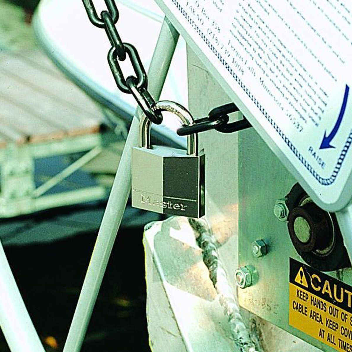 Master Lock 640EURD Hangslot - Vernikkeld Massief Messing en RVS - 40 mm