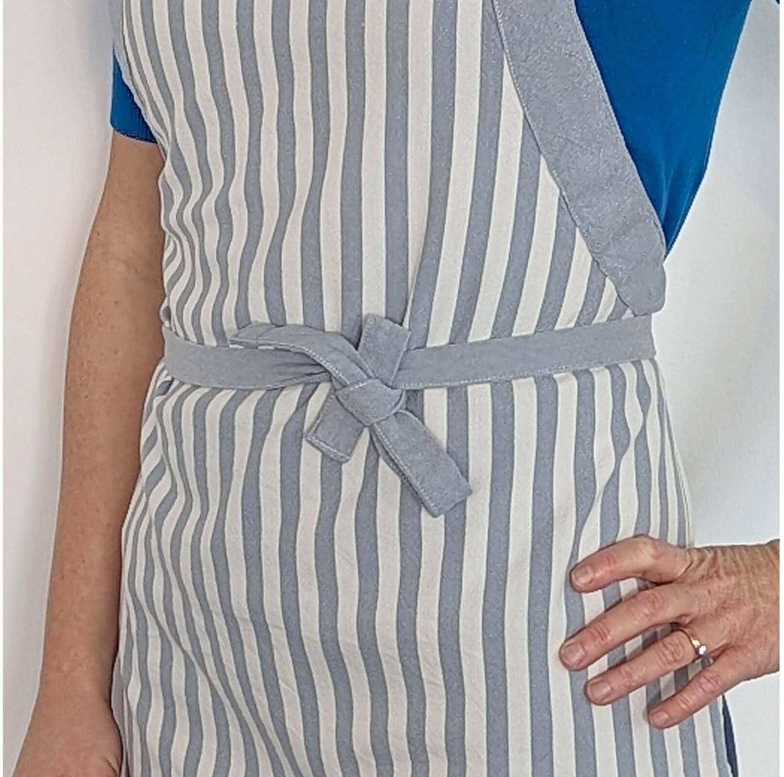 Kochschürze KELA "Caja 80 x 67 cm", blau, B:67cm L:80cm, Baumwolle, Schürzen, Kochschürze blau B/L: 67cm x 80cm