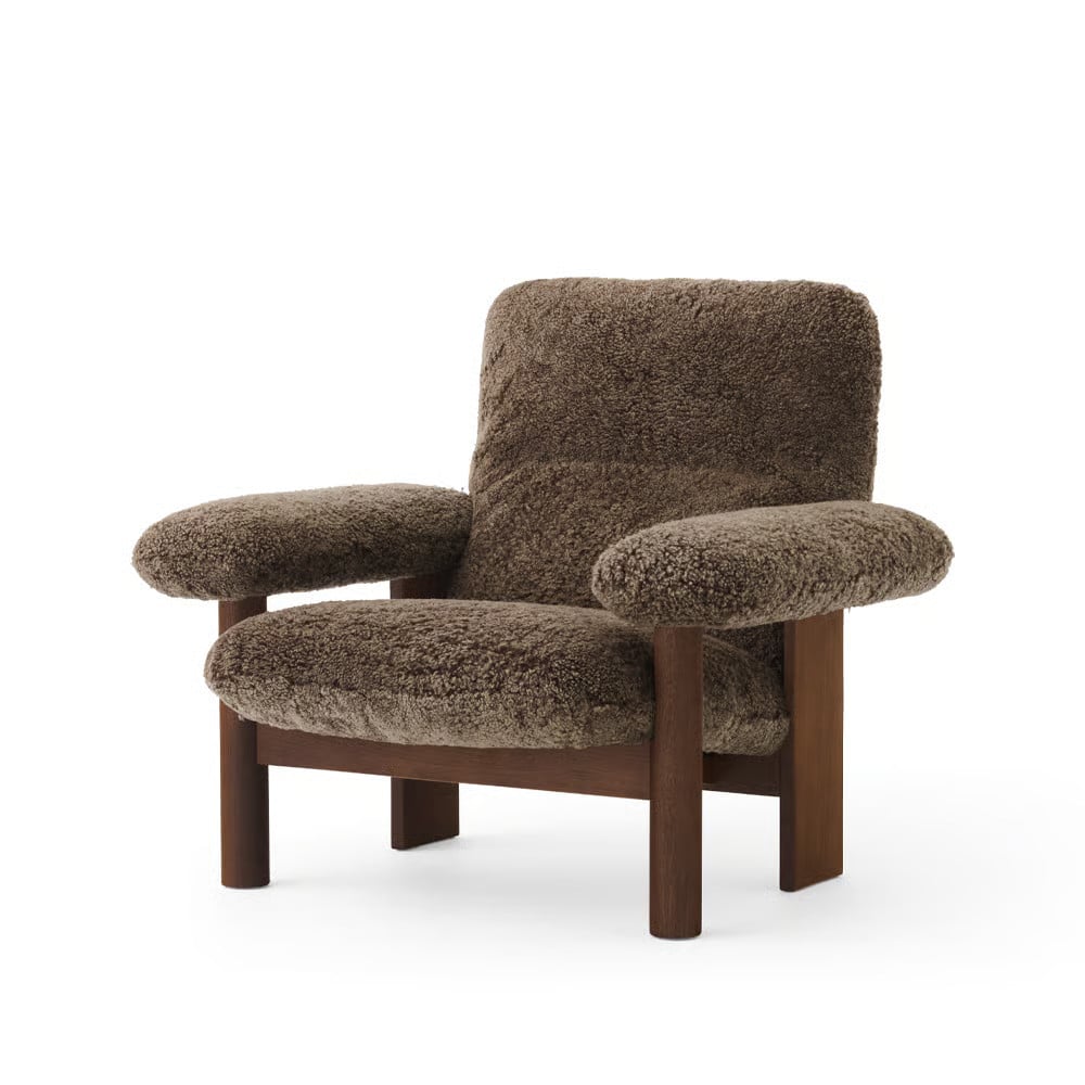 Audo Copenhagen Brasilia fauteuil Dark oak-Root sheepskin