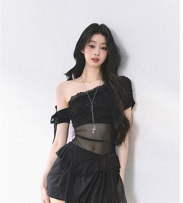 Daily Discovery Women's Mesh Crop Top Asymmetrical Off Shoulder Streetwear Tee black
