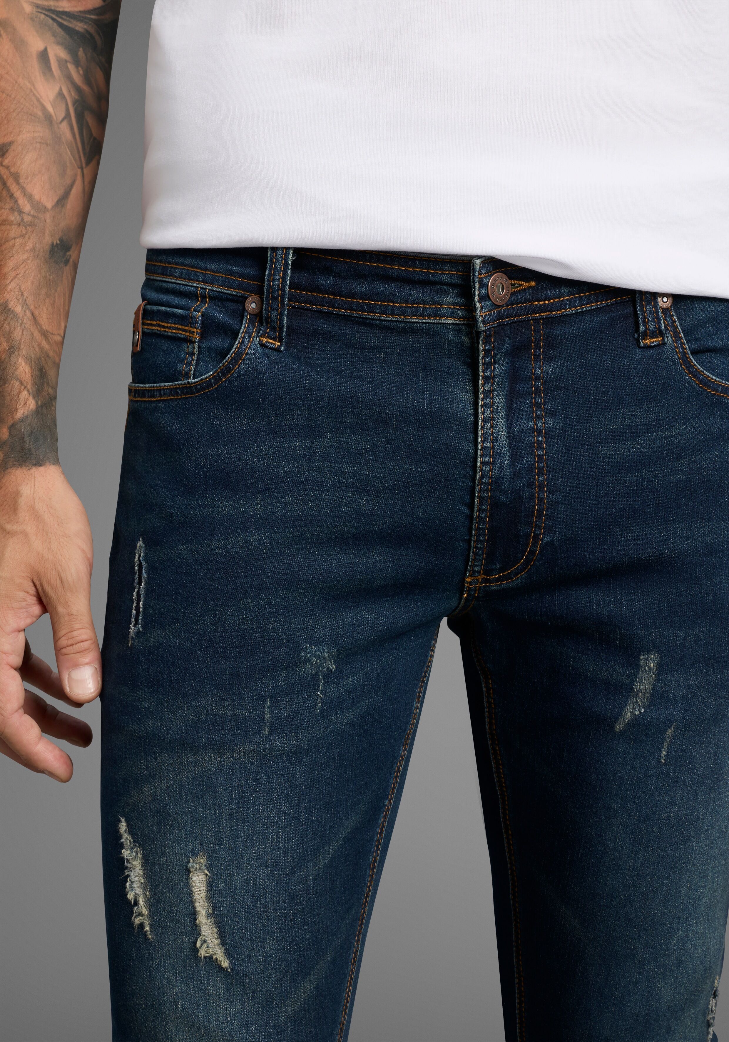 Slim-fit-Jeans BRUNO BANANI "Grady", Herren, Gr. 32, Länge 32, blau (dunkelblaud 32), Obermaterial: 70% Baumwolle, 28% Polyester, 2% Elasthan, Destroyed-Effekte, schmal lang, Jeans Slim-fit-Jeans, schmale Beinweite, niedrige Leibhöhe, figurbetonte Silhoue