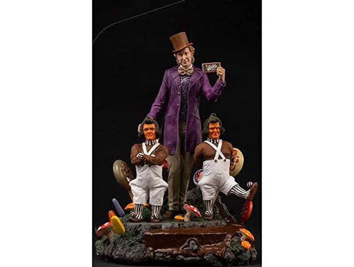 Iron Studios Deluxe: Willy Wonka - Standbeeld op kunstschaal van Willy Wonka en de Chocoladefabriek (1/10) (WONKA39721-10)