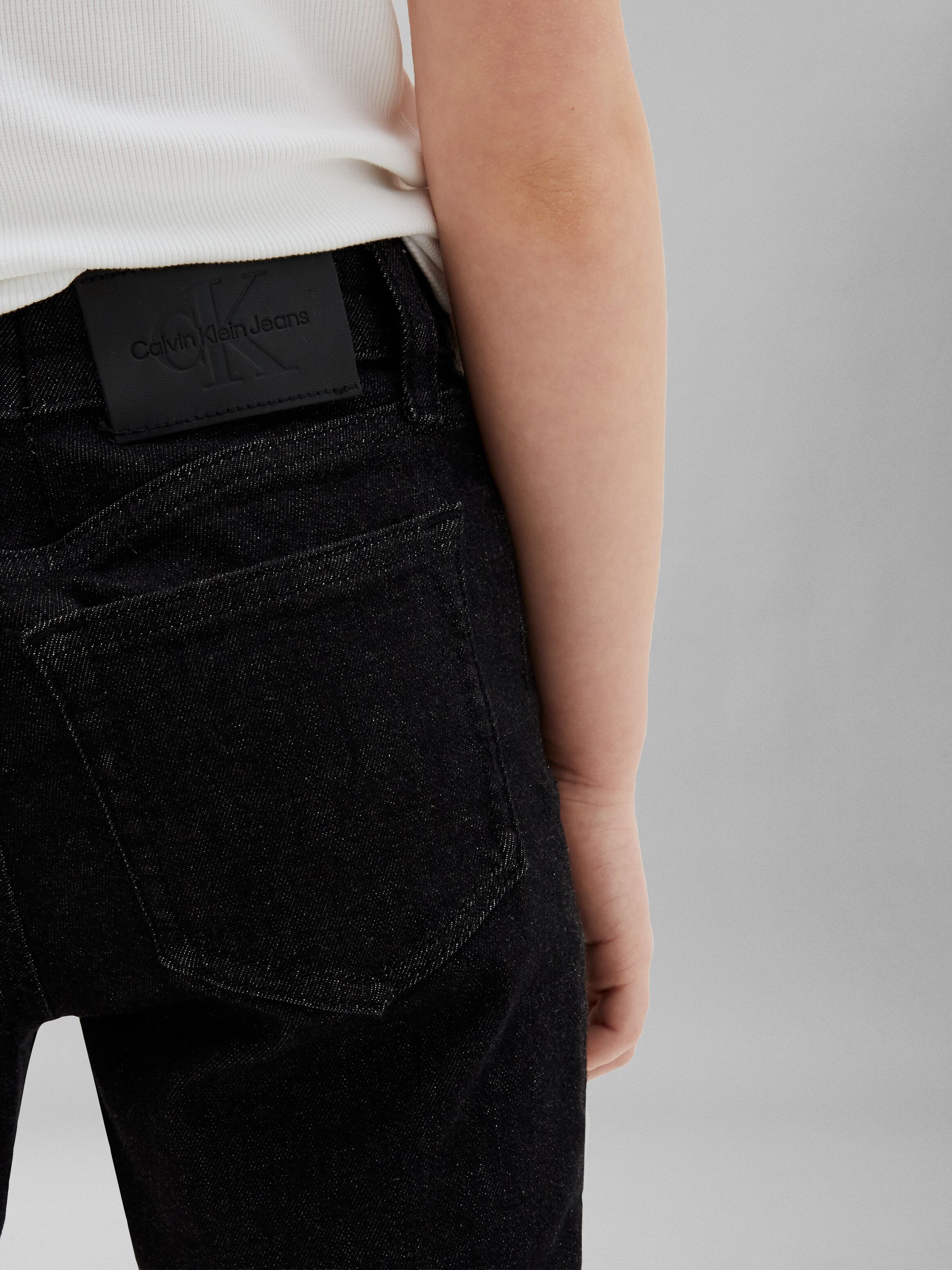 Skinny-fit-Jeans CALVIN KLEIN "MR SKINNY WASHED BLACK", Mädchen, Gr. 8 (128), N-Gr, washed schwarz, Denim/Jeans, Obermaterial: 98% Baumwolle, 2% Elasthan, unifarben, skinny fit normal, Jeans Skinny-fit-Jeans, Slim fit mit Taschen