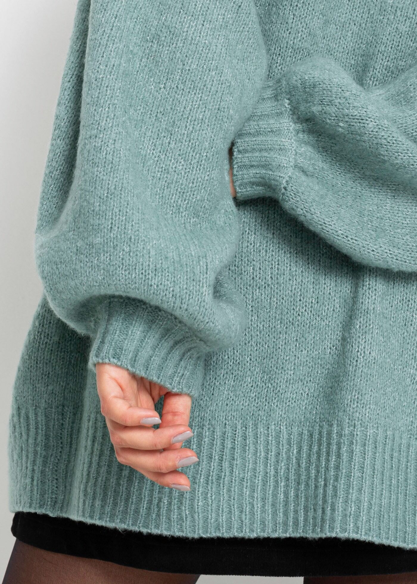 Strickjacke BONPRIX "Oversize-Strickjacke", Damen, Gr. 52/54 (XXL), grün (rauchsalbei meliert), Obermaterial: 75% Polyacryl, 22% Polyester, 3% Elasthan, oversize, Strickjacken Strickjacke, Oversize-Passform, mit aufgesetzten Taschen