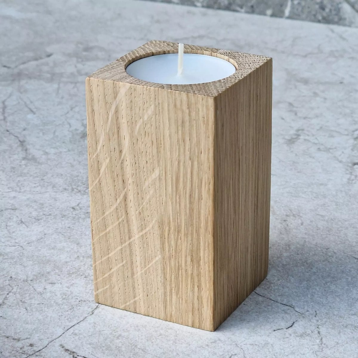 Hocho Eikenhouten Waxinelichthouder B/D/H: 5 x 5 x 9 cm