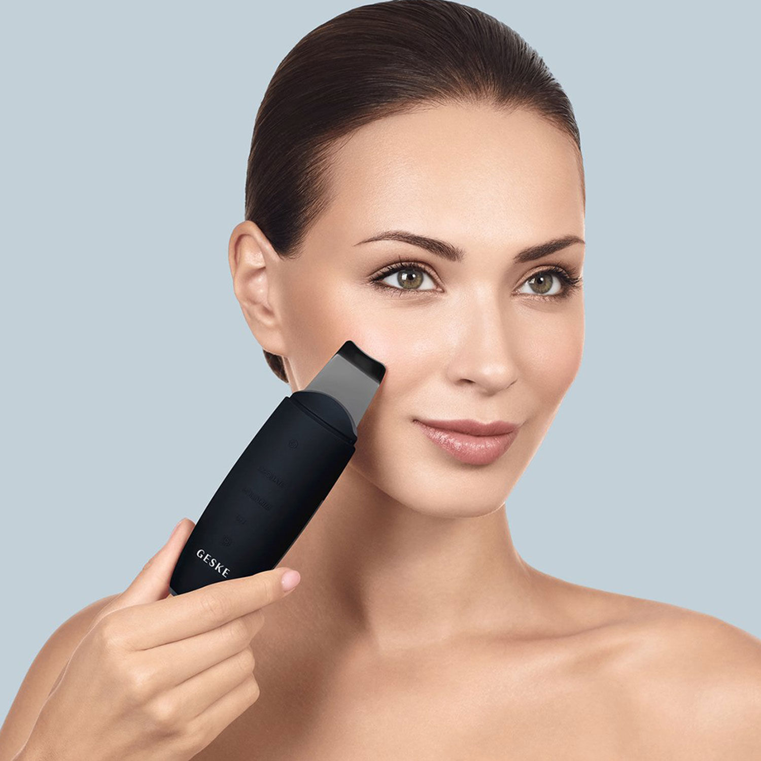 GESKE SmartAppGuided MicroCurrent Skin Scrubber & Blackhead Remover 9in1 Black