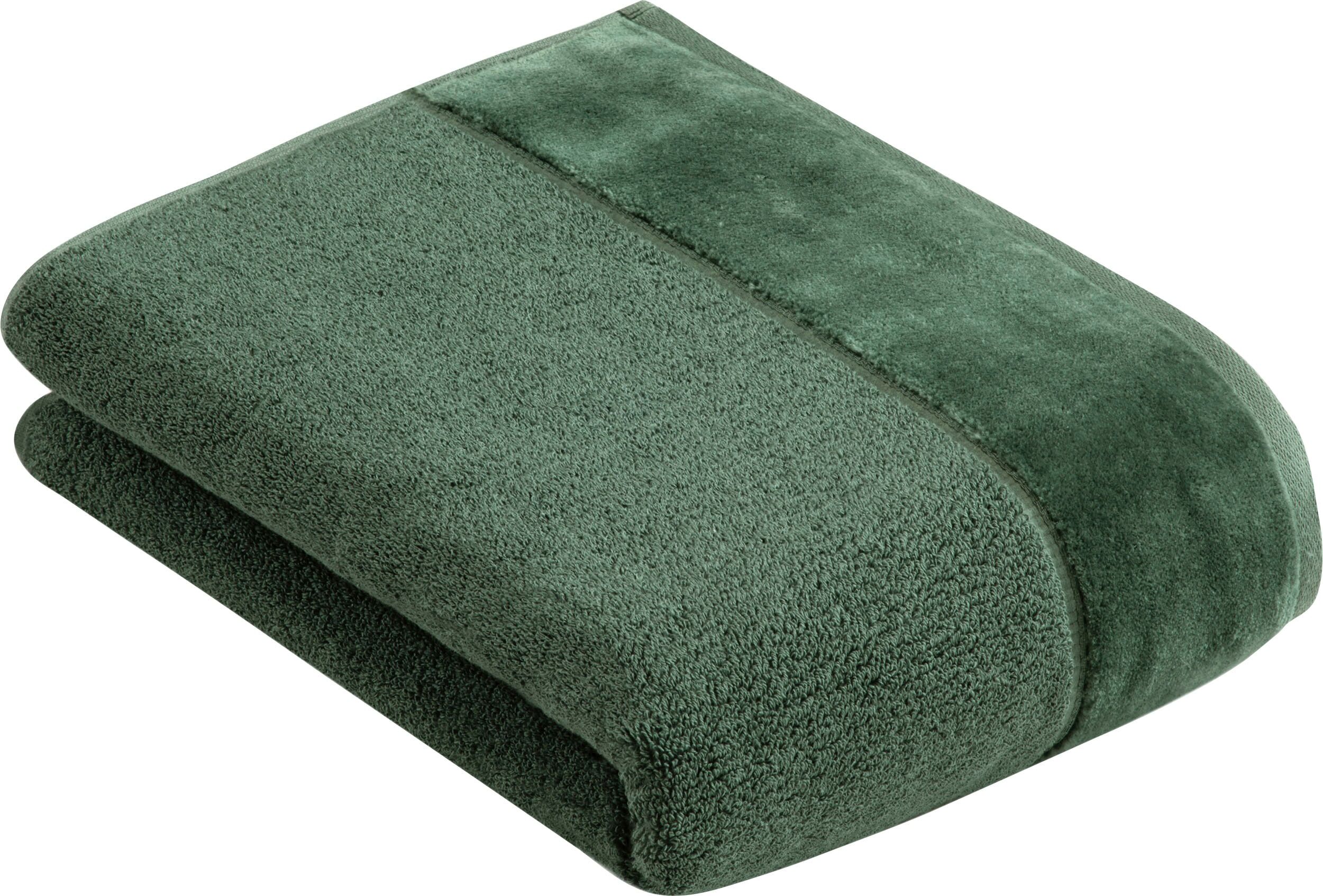 Badetuch VOSSEN "Pure", grün (grün tea), B:67cm L:140cm, Frottier, Obermaterial: 100% Baumwolle, Handtücher, Badetuch, Baumwolle & VEGAN, mit eleganter Veloursbordüre grün tea B/L: 67cmx140cm, 1 Stk., Frottier