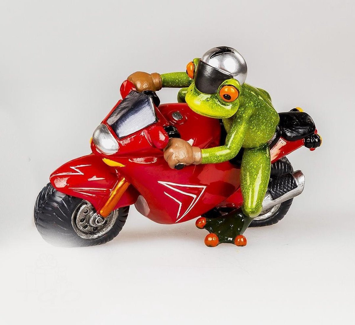 Decoratief beeldje van een kikker op een motor voor motorliefhebbers