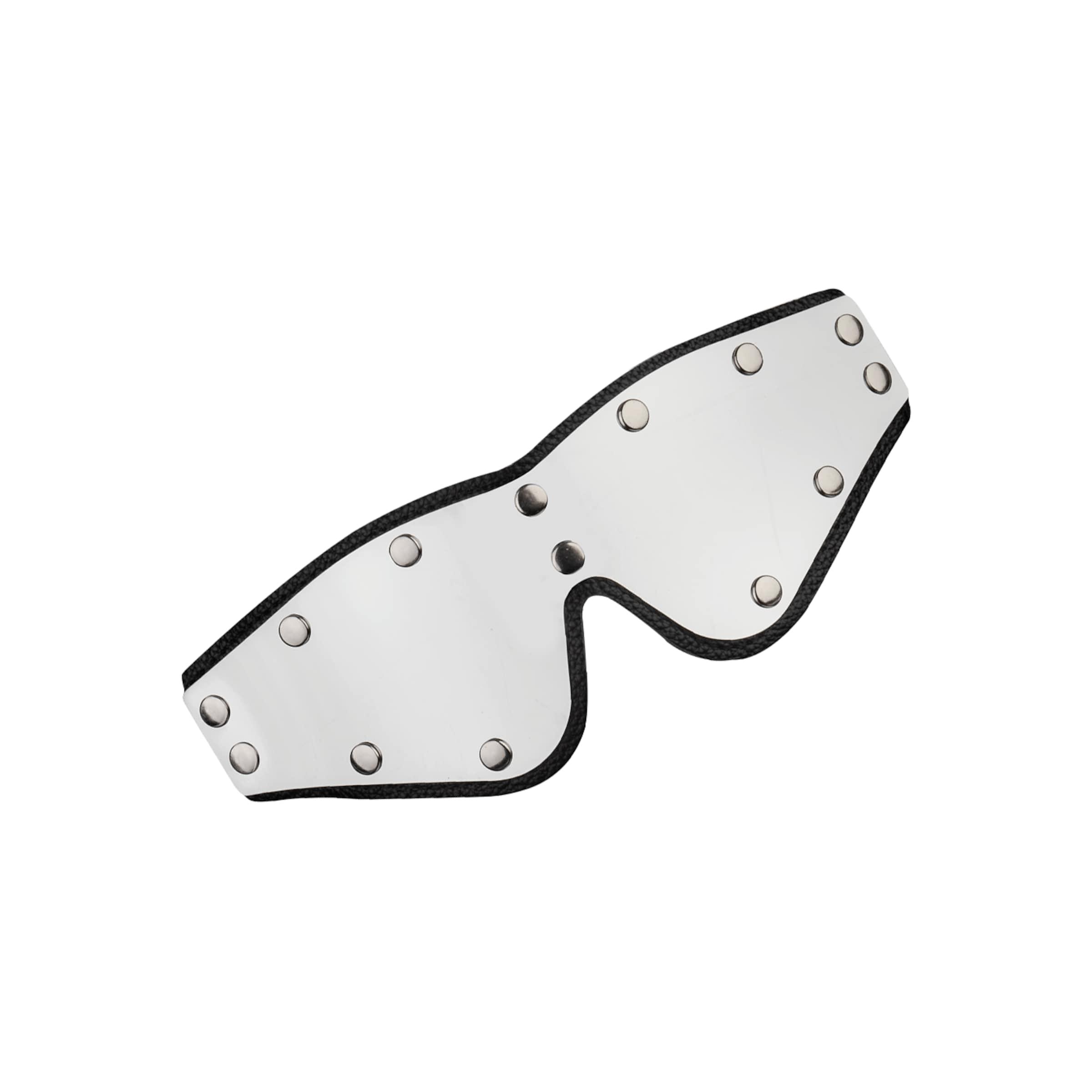 Augenmaske mit Metallelement