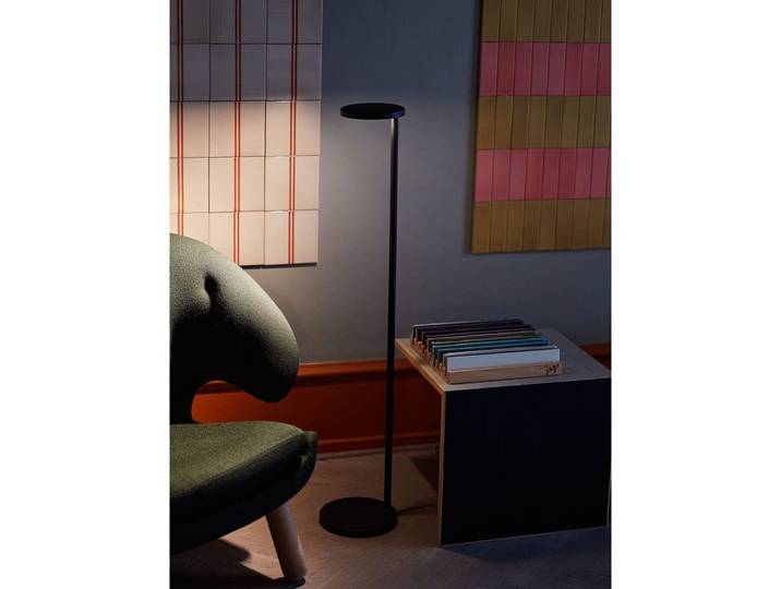 Lampe sur pied Oblique F, 3000K USB-C 107,4 cm, gris/aluminium - FLOS - Salon / séjour
