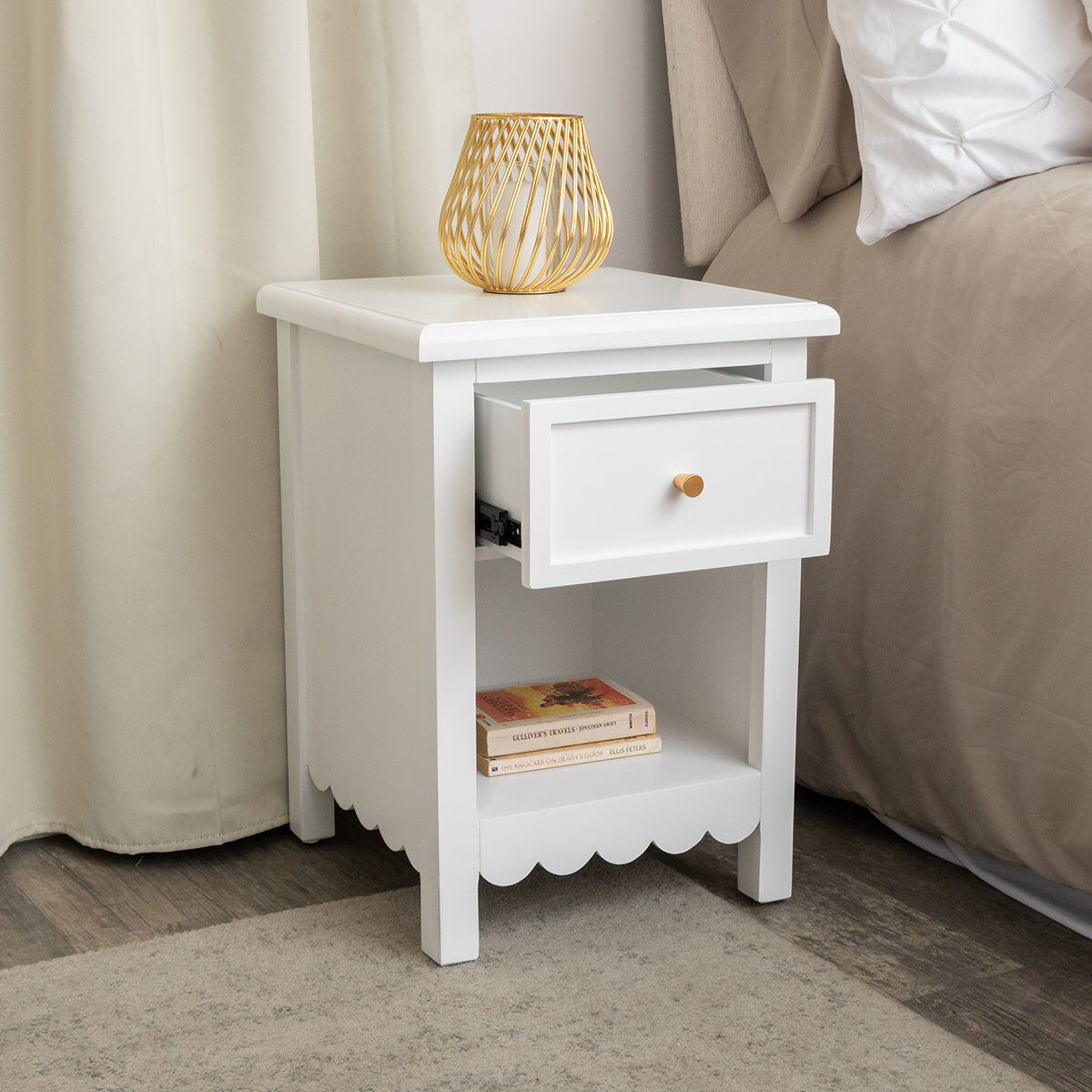 One Drawer Scalloped Bedside Table - Staunton White Range Wood, Metal