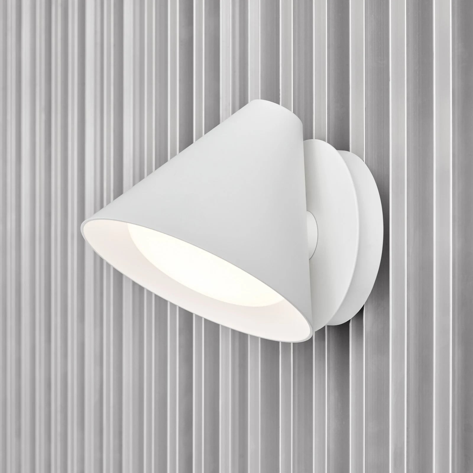 Louis Poulsen Keglen 175 LED Wandlamp Dim-to-Warm White - Metaal