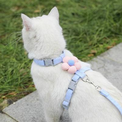 Uplift Picks Adjustable Flower Cat Harness And Leash Set blue m
