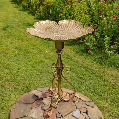 Zaer Ltd "30.3"" Tall Birdbath-Feeder with Ornate Stand"