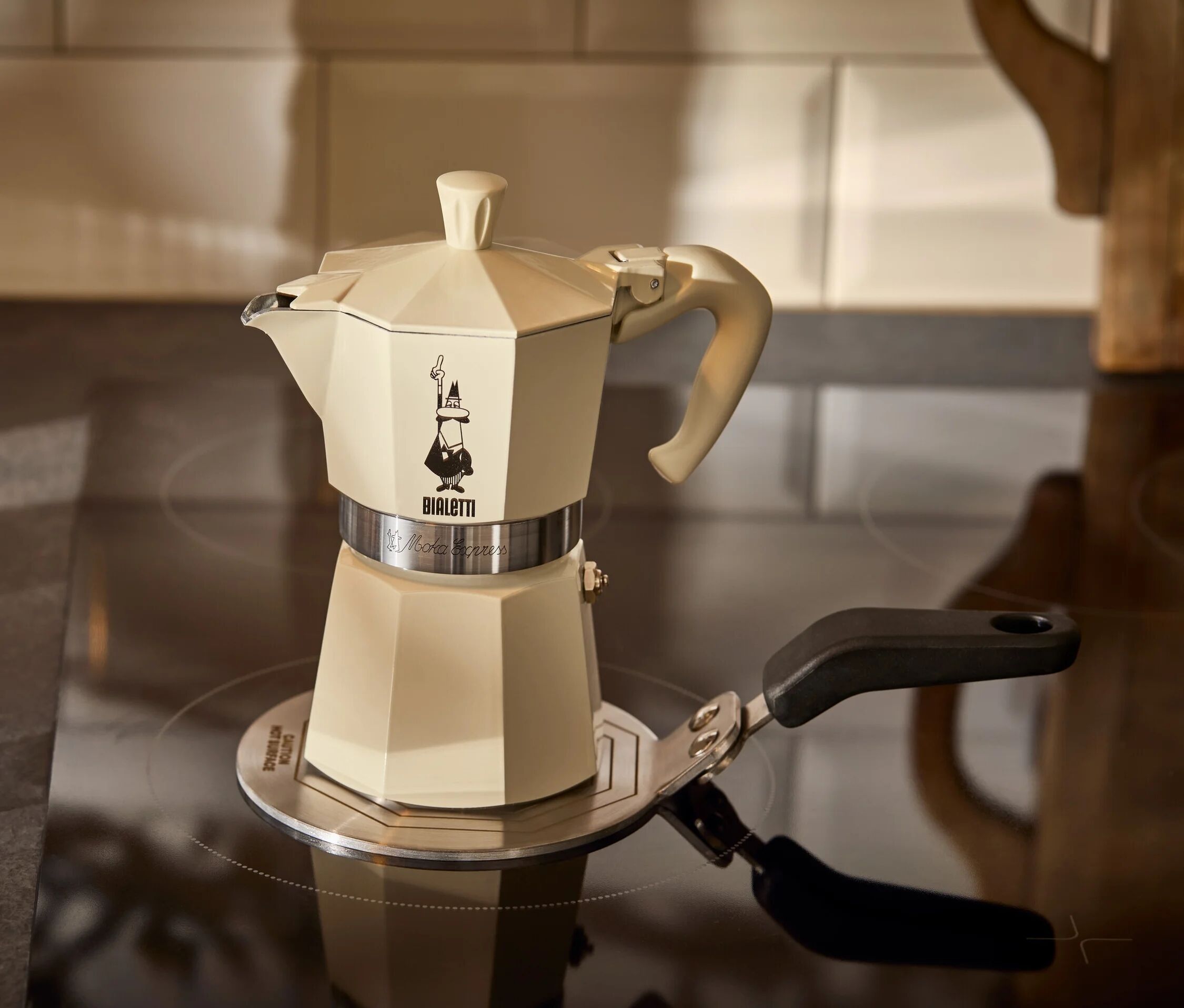 Bialetti Moka Express, 190 ml, crema