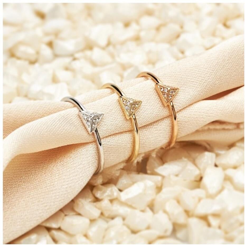 Unique Ring Pyramide Zirkonia Silber rosévergoldet