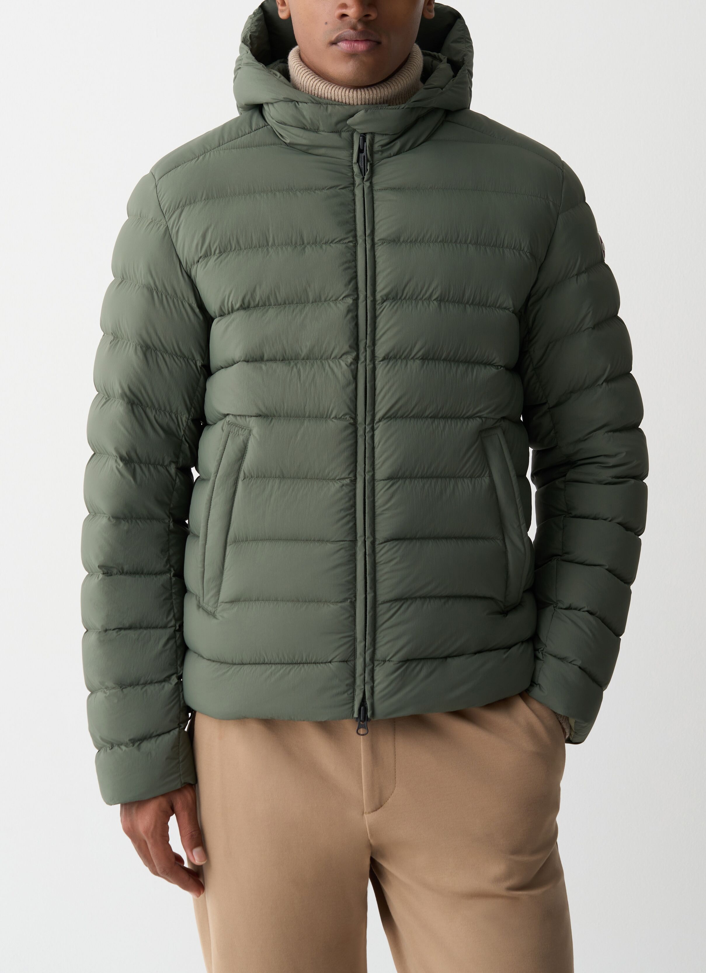Daunenjacke COLMAR "MENS DOWN JACKET", Herren, Gr. 52, grün (oliv), Web, Obermaterial: 100% Nylon. Futter: 100% Nylon. Wattierung: 90% Entendaune, 10% Entenfeder, unifarben, regular fit normal, hoch geschlossener Ausschnitt, abgerundeter Saum, Jacken Daun