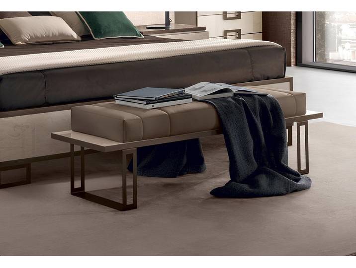 Xlmoebel Bank Brauner Hocker aus Italien mit elegantem Design (1-St., Hocker), Hergestellt In Italy