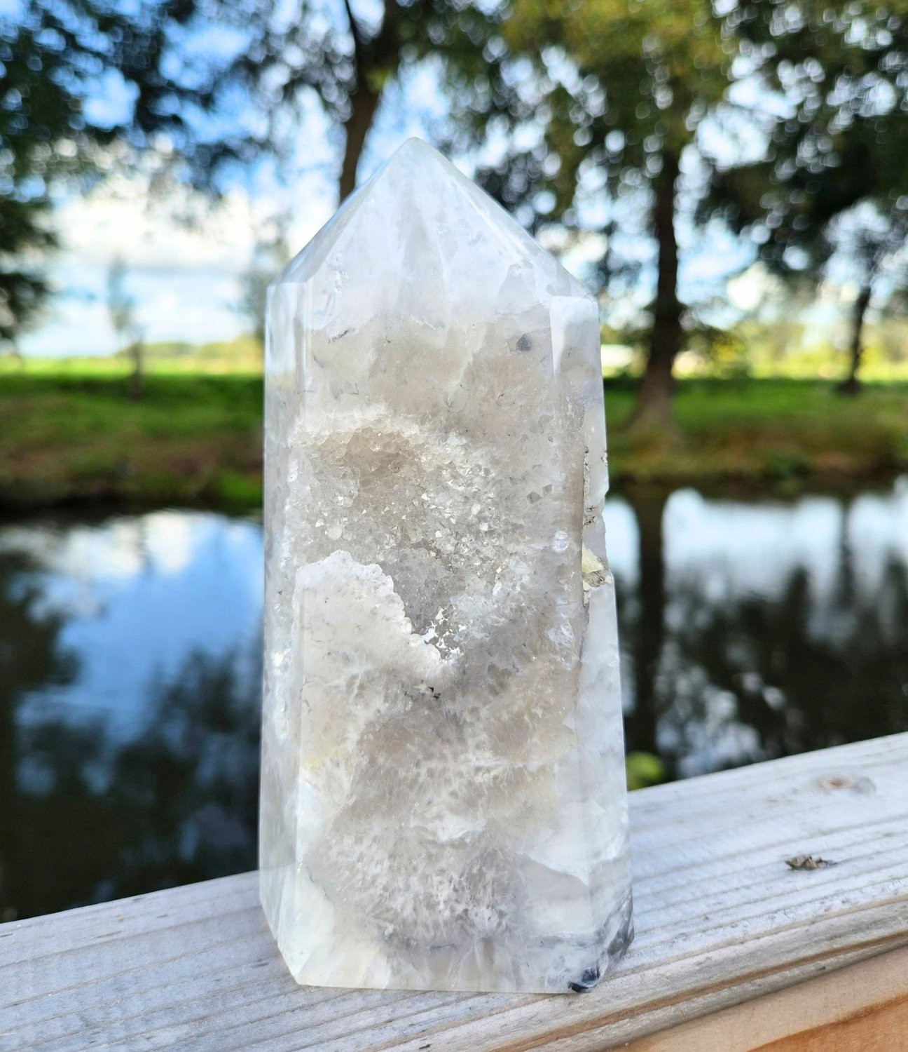 ThaleiaDesign Agaat Toren XL - Druzy Edelsteen voor Spiritualiteit en Woondecoratie