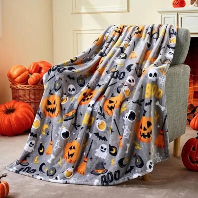 Uplift Picks Halloween Fleece Throw Blanket Black Bat Pumpkin Ghost Skull Design 01 70x100cm