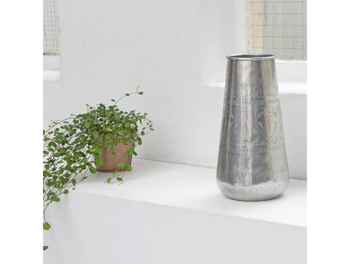 Vase cylindrique en aluminium argenté H26 cm Jaya