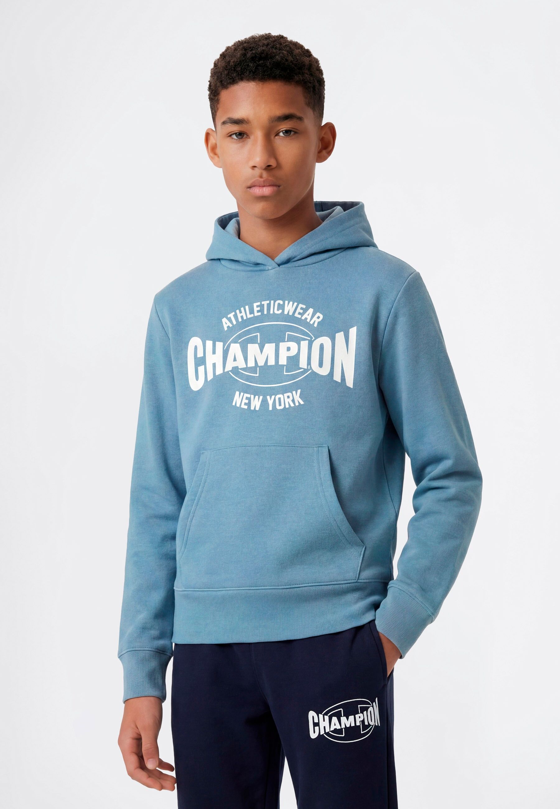Kapuzensweatshirt CHAMPION "SPORTWEAR HOODIE Standard Fit", Mädchen, Gr. XXL, blau (wdwb), Obermaterial: 55% Baumwolle, 45% Polyester, Sweatshirts Kapuzensweatshirt, für Kinder und Jugendliche, mit sportlichem Stil, Langarmdesign wdwb XXL