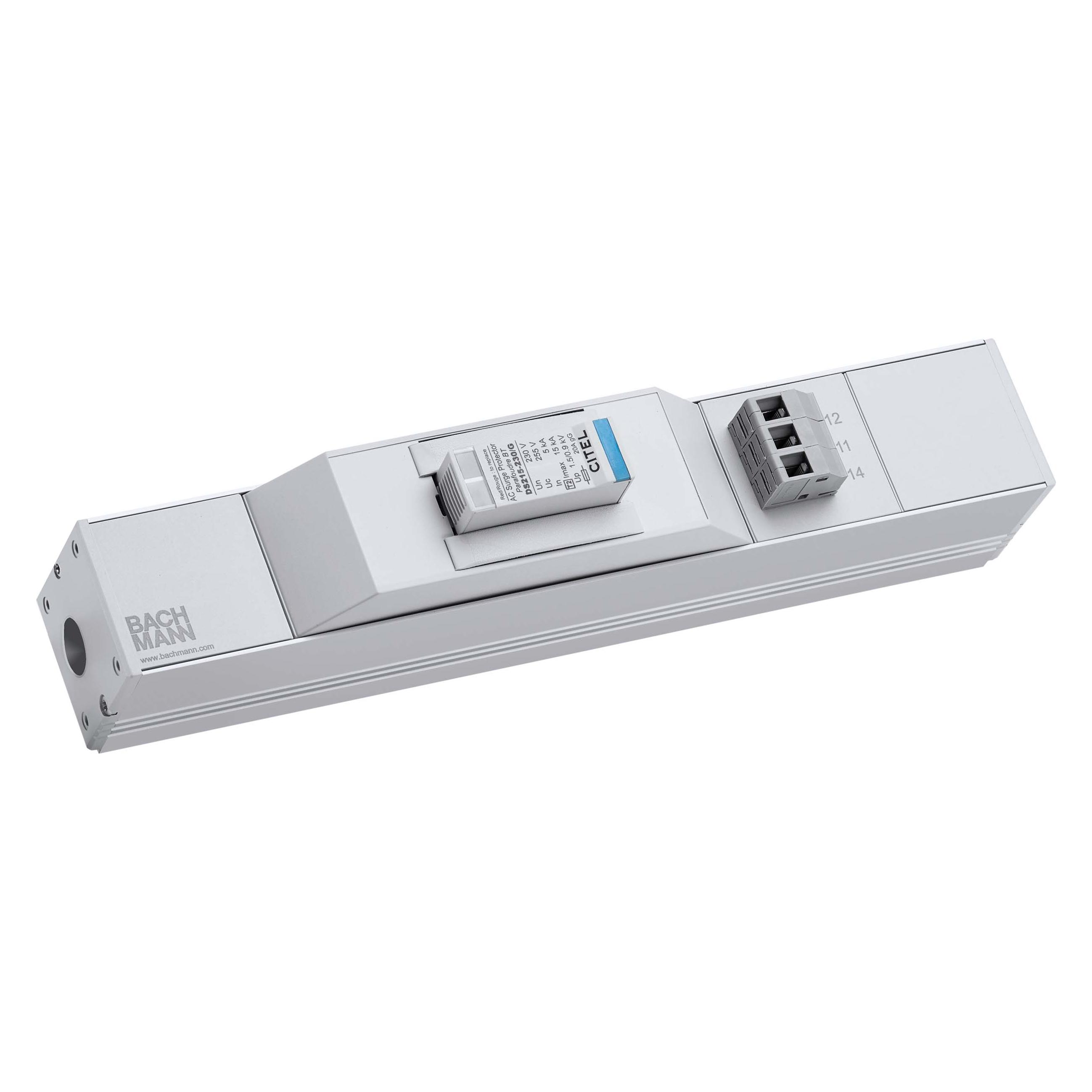 Bachmann IT PDU Basic Inline SPD 16A USS 1m H05VV-F 3G2,5mm CEE 16A (800.2621)