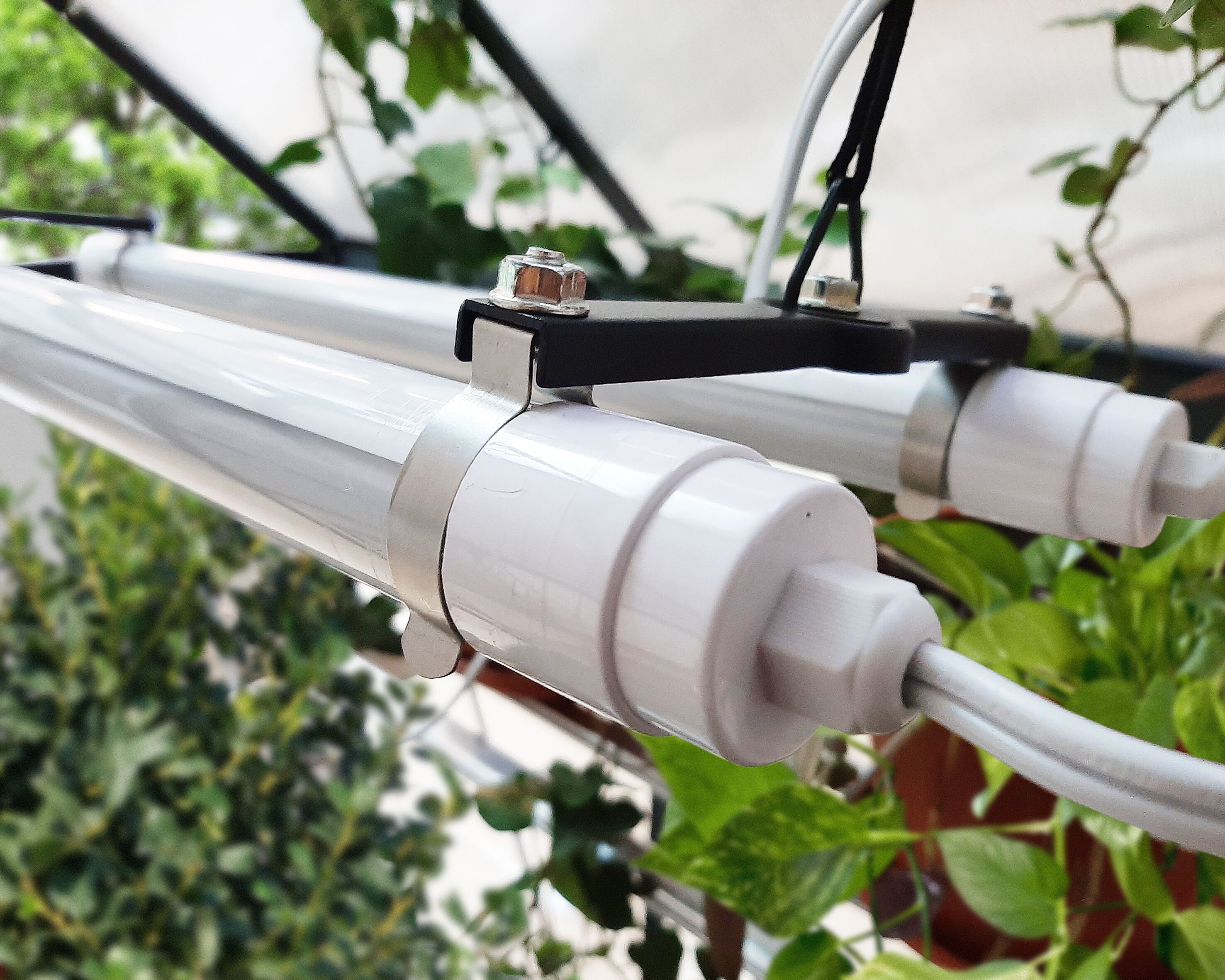 LED Gartenleuchte PALRAM - CANOPIA "Brighton", weiß, B:4cm H:4cm L:55cm, Leuchten, LED Gartenleuchte, LED-UV-Wachstumslicht für Gewächshäuser