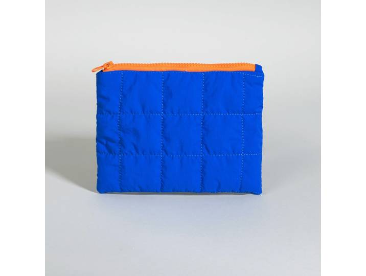 Blaues und oranges Federmäppchen