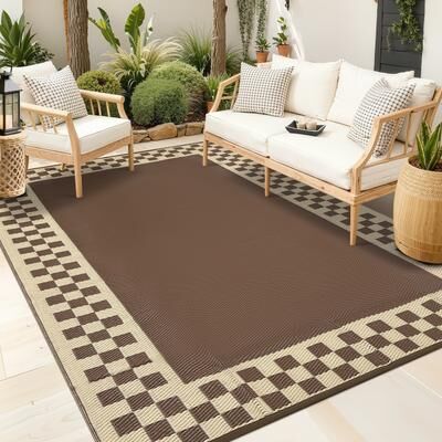 Garvee Checkered Edge Plastic Straw Outdoor Rug