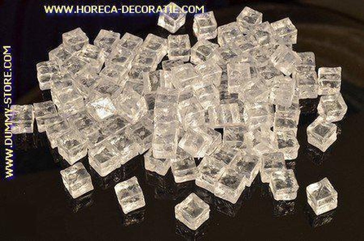 100 stuks kleine ijsblokjes van 10 x 10 x 10 mm
