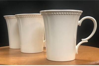 Red Vanilla Pinpoint White Mug 14oz Set/4