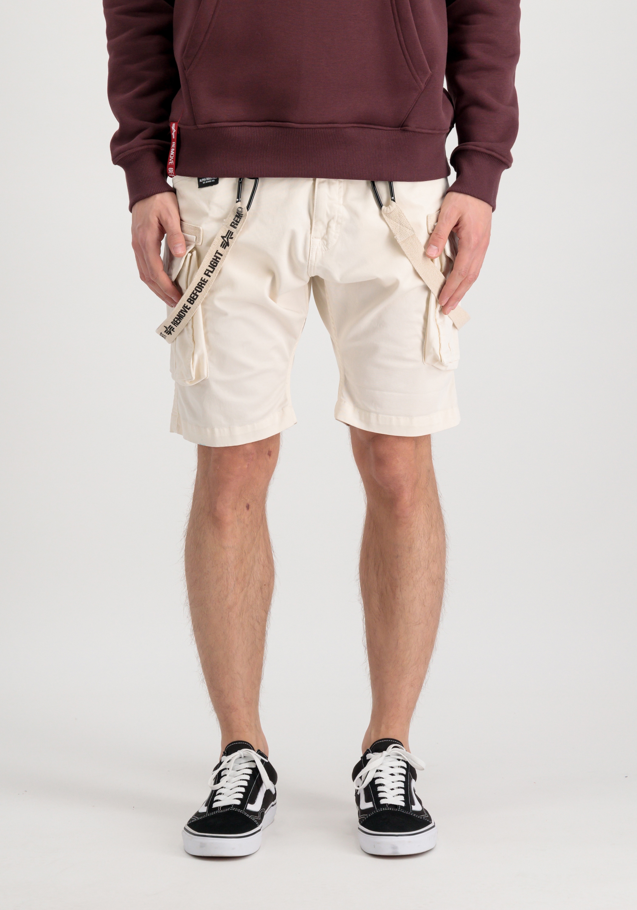 Shorts ALPHA INDUSTRIES "Utility Slim Shorts", Herren, Gr. 28, Normalgrössen, weiss (jet stream weiß), Obermaterial: 98% Baumwolle, 2% Elastan, Hosen Shorts jet stream weiß 28, Normalgrössen