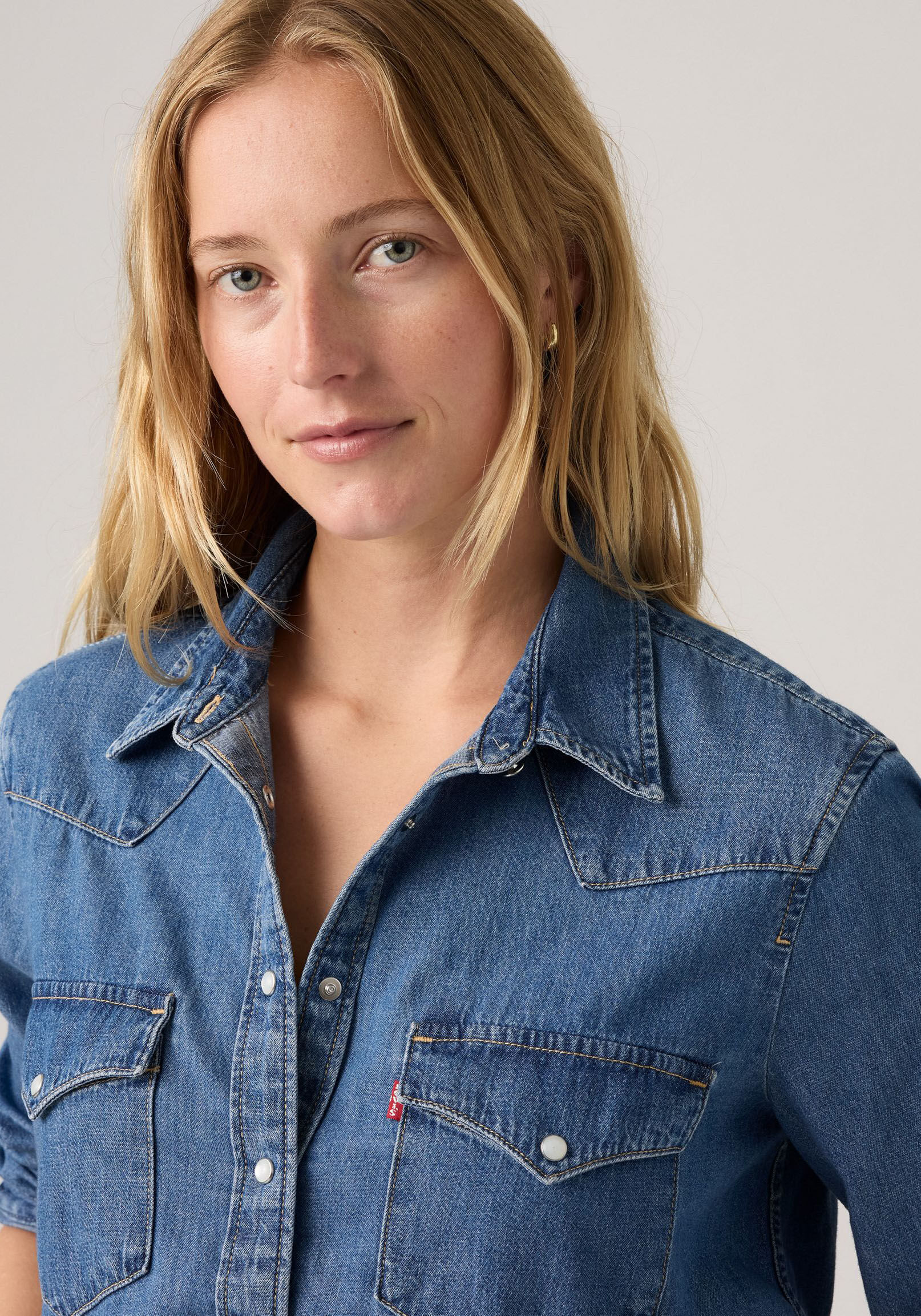 Hemdbluse LEVI'S "THE ULTIMATE WESTERN", Damen, Gr. XL (42), mighty fine, Web, Obermaterial: 100% Baumwolle, regular fit normal, Manschette, Blusen Hemdbluse, mit Brusttaschen mighty fine XL (42)