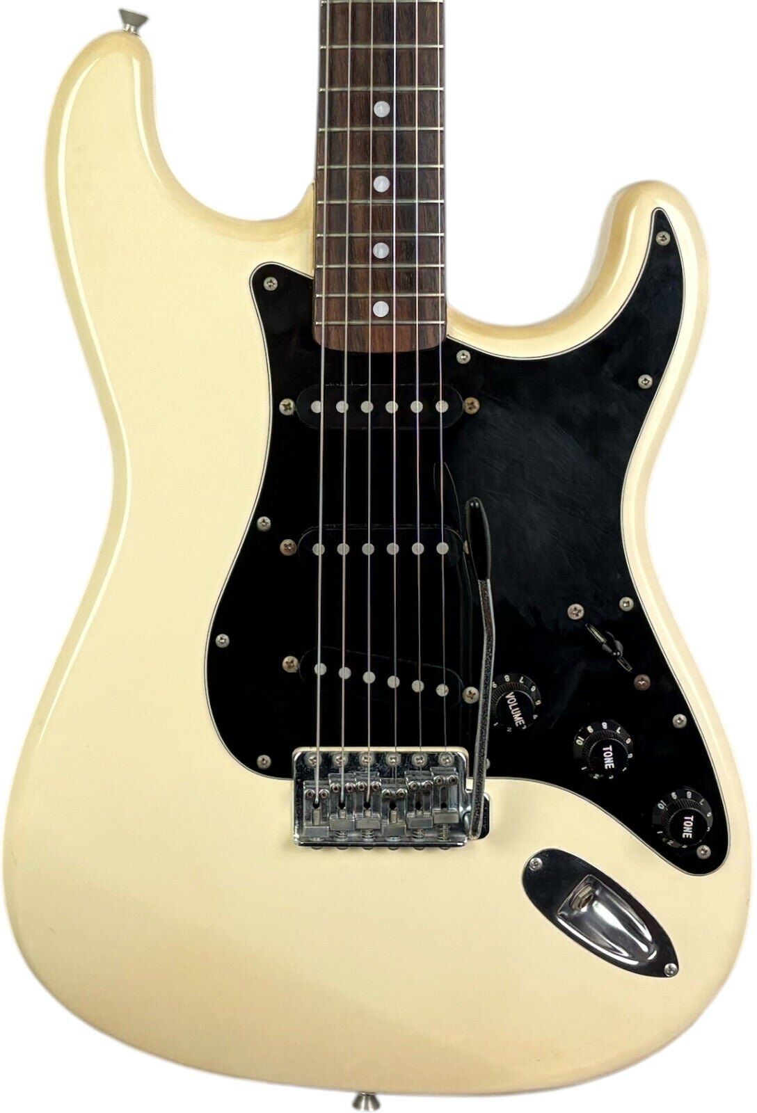 Fender Japan 72 Nyutgåva Stratocaster 1997-2000 - Vintage White   Vintagevit