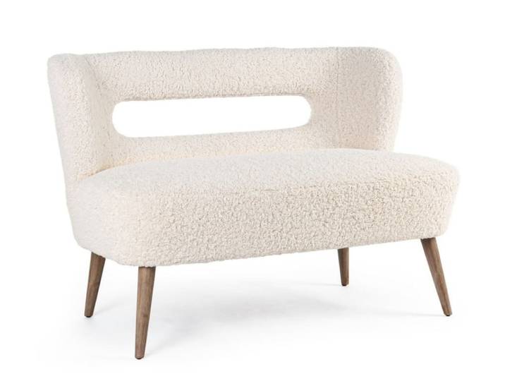 Canapé en tissu blanc effet laine, pieds en bois d'hévéa