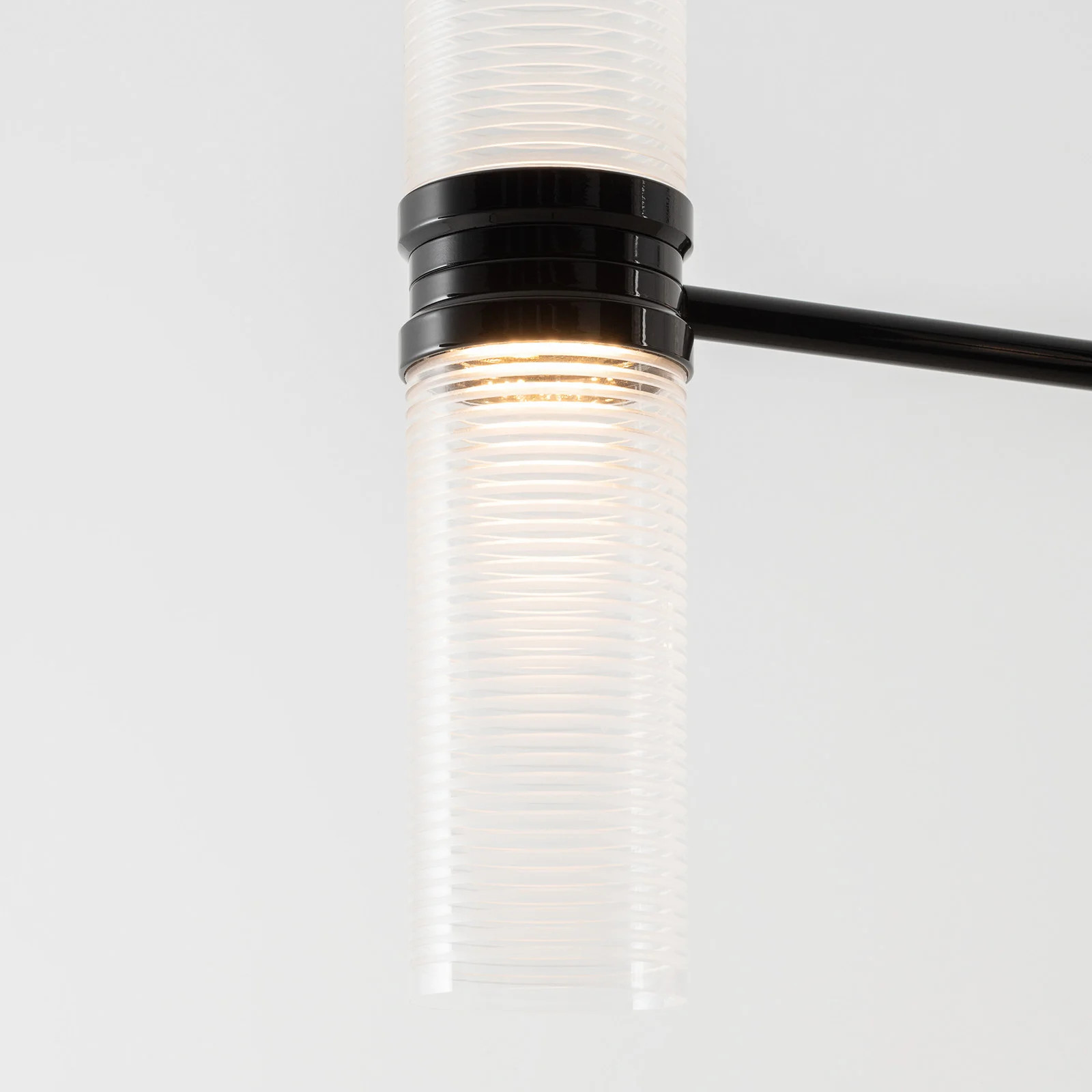Artemide Zephyr Linear LED-hanglamp, zwart, aluminium