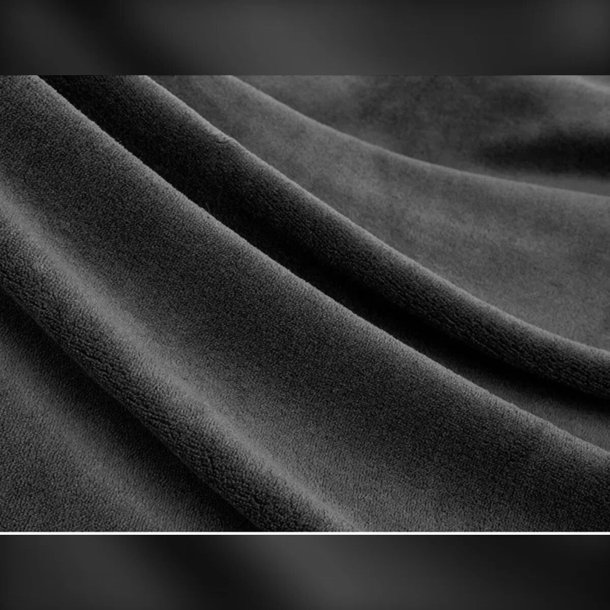 INF Übergroße tragbare Decke mit Ärmeln und Tasche, verstellbarer Klettverschluss 150x180cm Grau