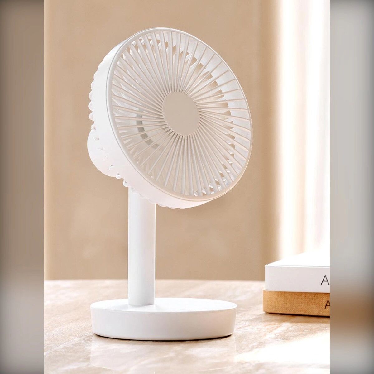 INF Ventilateur de bureau rechargeable 4000mAh - Ventilateur de table portable oscillant 3 vitesses avec turbine 5 pales, Rose