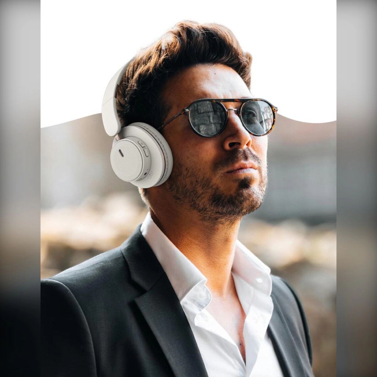 INF Over-Ear Stereo Bluetooth-Kopfhörer mit 40mm HiFi Neodym-Treibern, Bluetooth 5.3 und klappbarem Design Schwarz