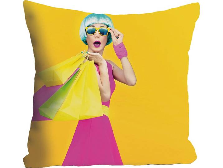 Dekokissen QUEENCE Frau mit Einkaufstüten , bunt (bunt, bedruckt), B:40cm L:40cm, Polyester, Dekokissen_Sitzkissen_Kissenhüllen, Dekokissen, mit intensiven Farben, Kissenhülle ohne Füllung, 1 Stück