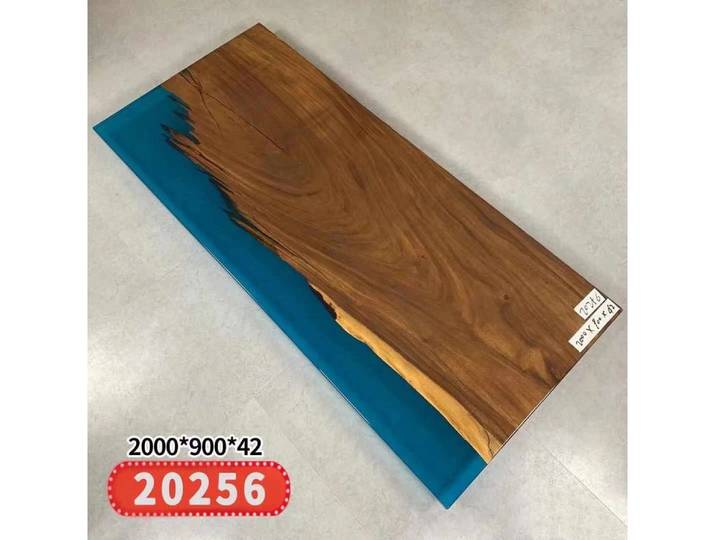JVmoebel Esstisch Epoxidharz Esstisch River Table aus Nussbaumholz mit blauen Akzenten (Packung, 1-St., Tisch), Made in Europa