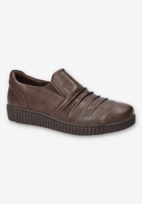 Women's Kipper Comfort Flat by Easy Street in Brown (Size 9 M)